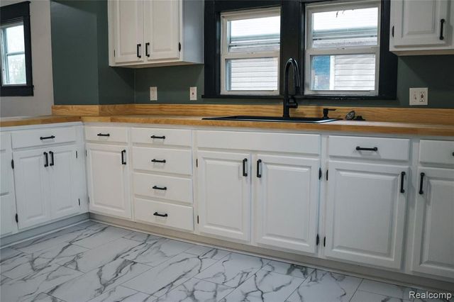 618 Clinton Street, Owosso, MI 48867