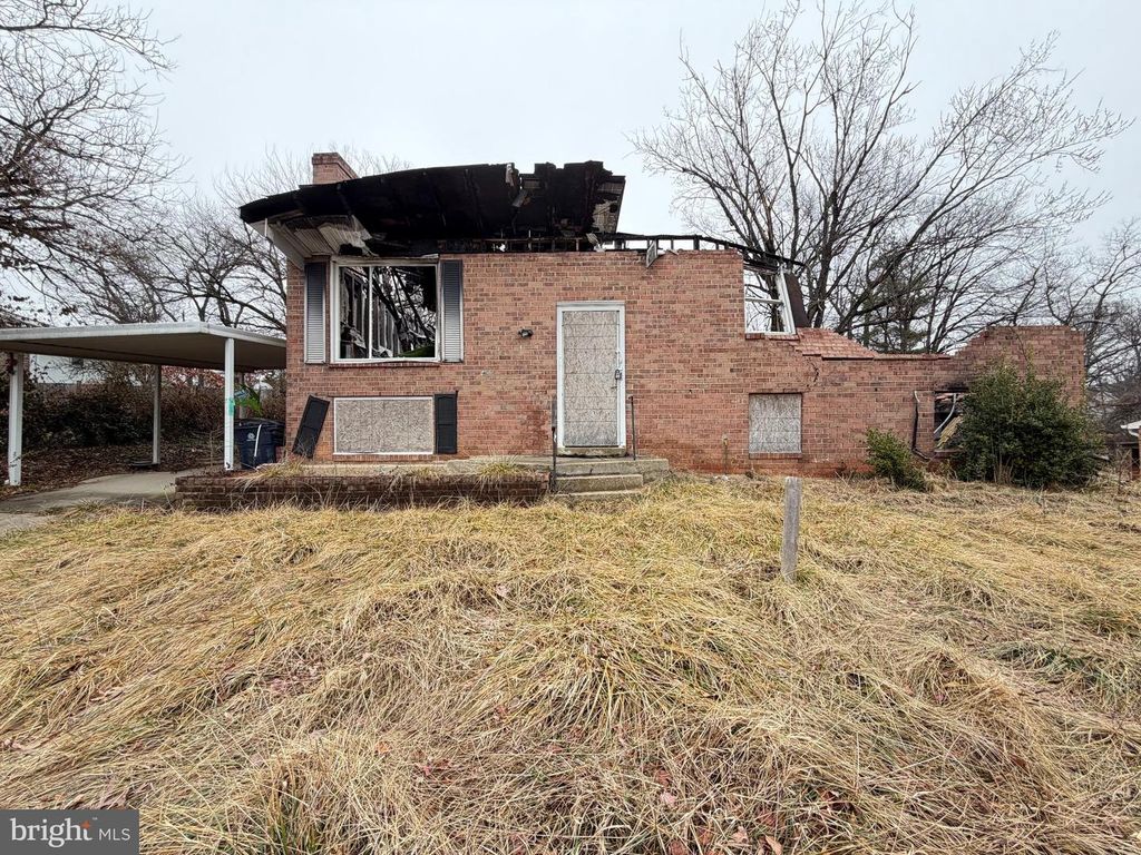 5513 RUXTON DR, Lanham, MD 20706