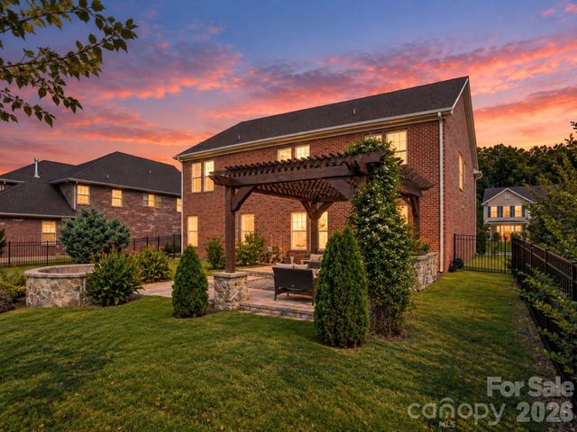 8315 Breton Way, Harrisburg, NC 28075