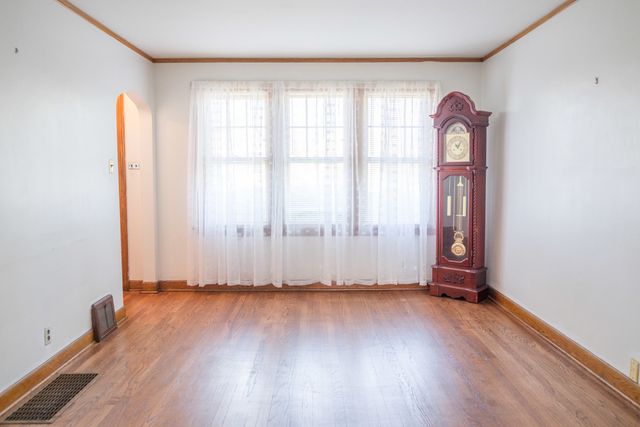 4948 S Lamon Avenue, Chicago, IL 60638