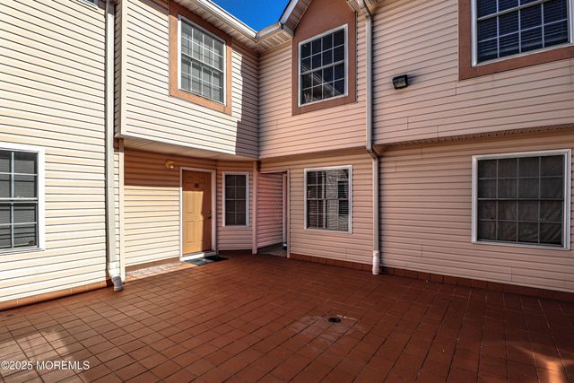 105 Adamecs Way 105, South Amboy, NJ 08879