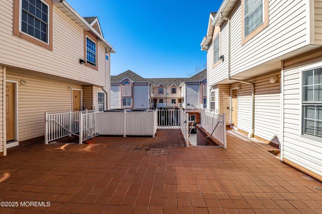 105 Adamecs Way 105, South Amboy, NJ 08879