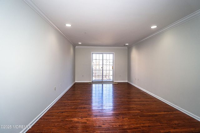 105 Adamecs Way 105, South Amboy, NJ 08879