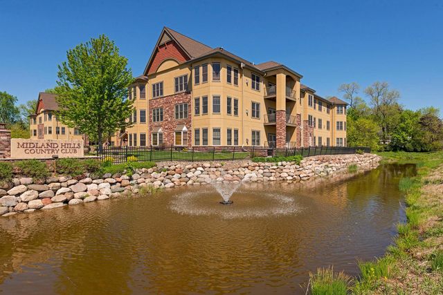 2123 Fairways Lane, Roseville, MN 55113