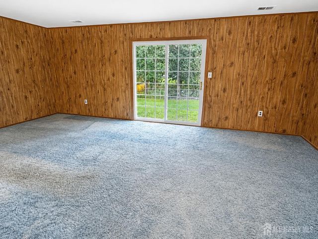 13 Traci Lane, Edison, NJ 08817