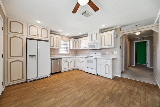 10126 Summerberry Lane, Tomball, TX 77375