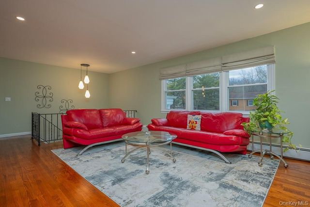 17 Termakay Drive, New City, NY 10956