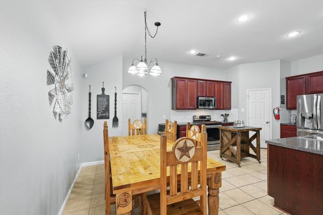 317 Susan Way, Red Oak, TX 75154