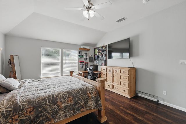 317 Susan Way, Red Oak, TX 75154