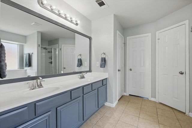 317 Susan Way, Red Oak, TX 75154
