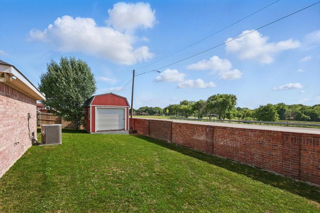 317 Susan Way, Red Oak, TX 75154