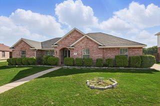 317 Susan Way, Red Oak, TX 75154