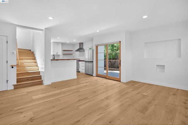 914 61st Street, Oakland, CA 94608