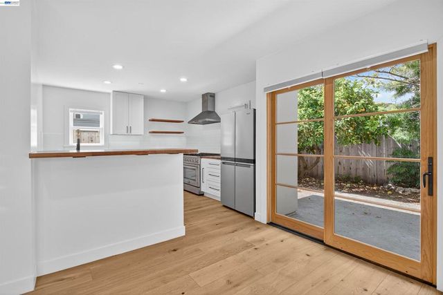 914 61st Street, Oakland, CA 94608