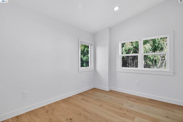 914 61st Street, Oakland, CA 94608
