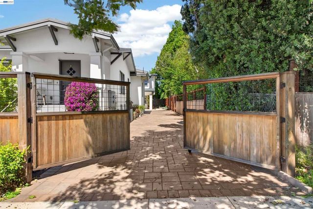 914 61st Street, Oakland, CA 94608