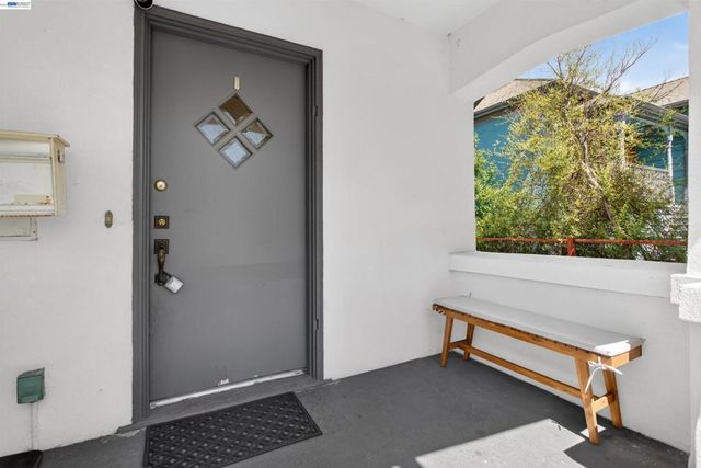 914 61st Street, Oakland, CA 94608