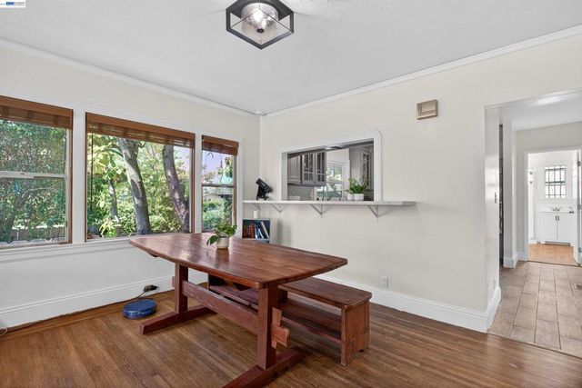 914 61st Street, Oakland, CA 94608