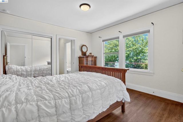 914 61st Street, Oakland, CA 94608