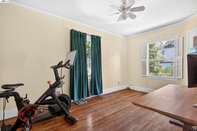 914 61st Street, Oakland, CA 94608
