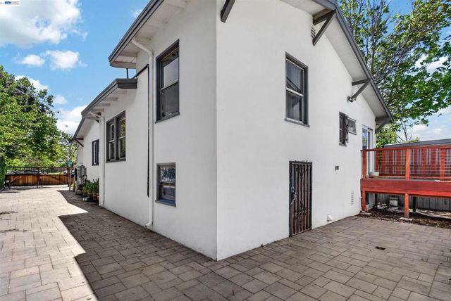 914 61st Street, Oakland, CA 94608