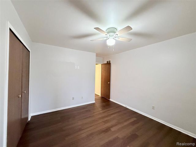 3793 Heritage Parkway, Dearborn, MI 48124