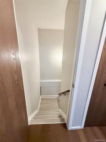 3793 Heritage Parkway, Dearborn, MI 48124