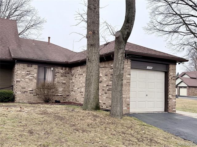3793 Heritage Parkway, Dearborn, MI 48124