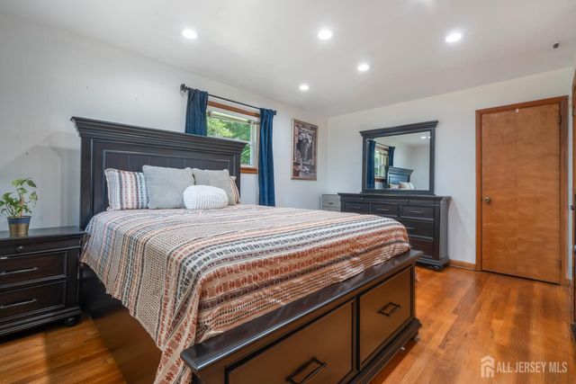 6 Russell Street, East Brunswick, NJ 08816