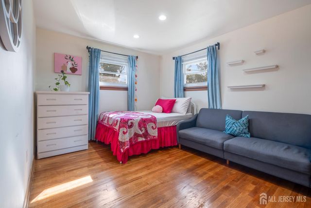 6 Russell Street, East Brunswick, NJ 08816