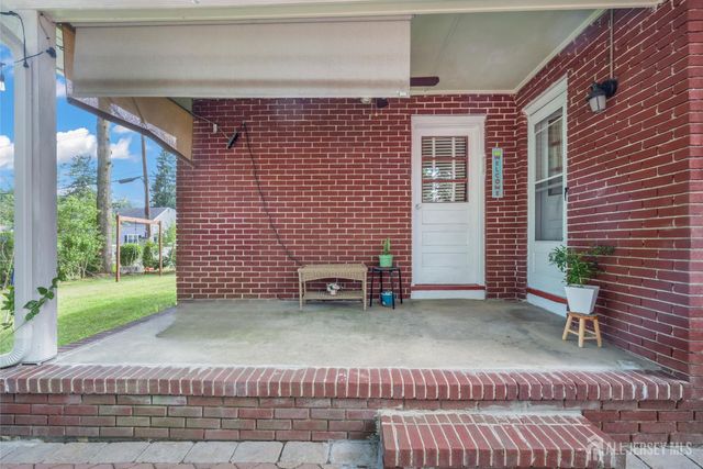 6 Russell Street, East Brunswick, NJ 08816