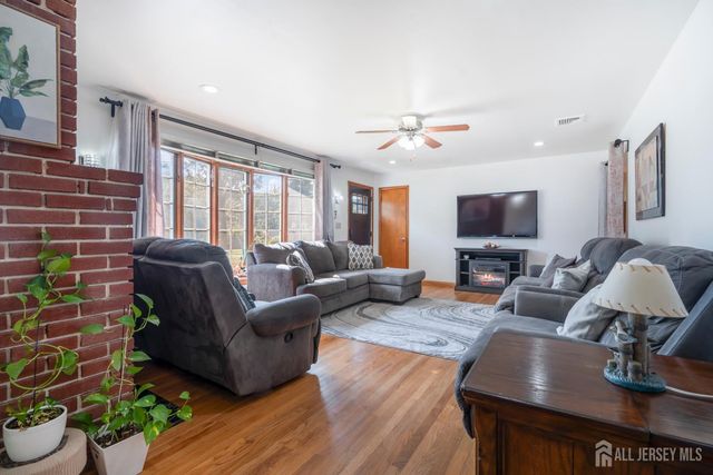6 Russell Street, East Brunswick, NJ 08816