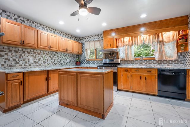 6 Russell Street, East Brunswick, NJ 08816