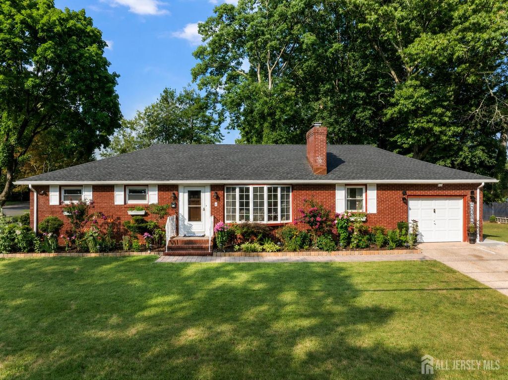 6 Russell Street, East Brunswick, NJ 08816