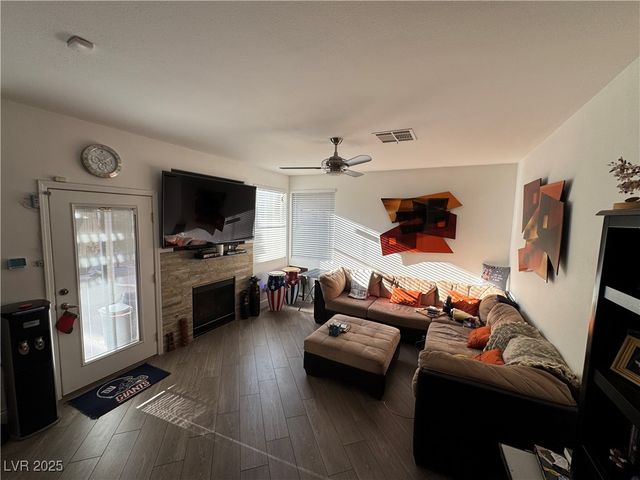 10129 Oakmoor Place, Las Vegas, NV 89144