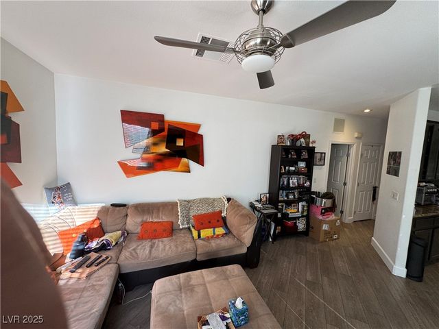 10129 Oakmoor Place, Las Vegas, NV 89144