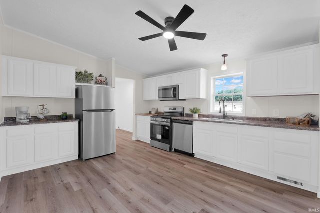 425 Dale Street, Mitchell, IN 47446