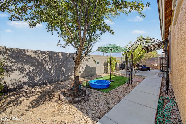 2677 S CONESTOGA Road, Apache Junction, AZ 85119