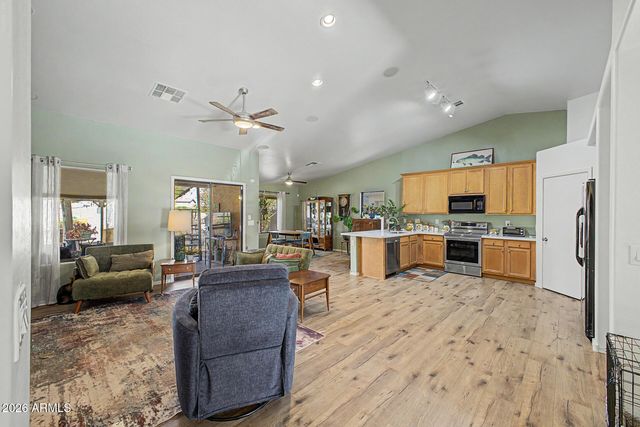 2677 S CONESTOGA Road, Apache Junction, AZ 85119
