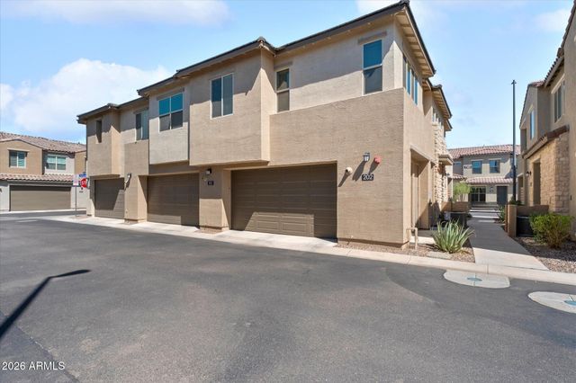 733 E LARK Street 202, Gilbert, AZ 85297