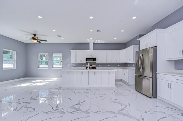 5302 76 AVENUE N, Pinellas Park, FL 33781