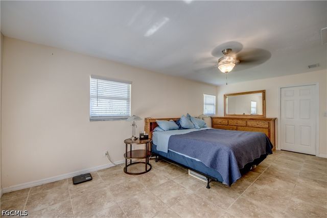 8524 Dartmouth ST, Fort Myers, FL 33907