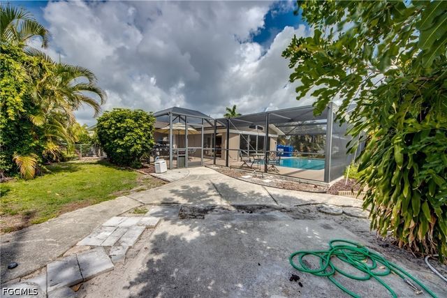 8524 Dartmouth ST, Fort Myers, FL 33907