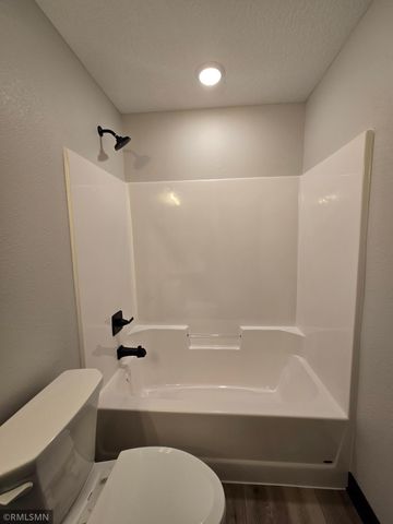 317 Falcon Run, Eagle Lake, MN 56024