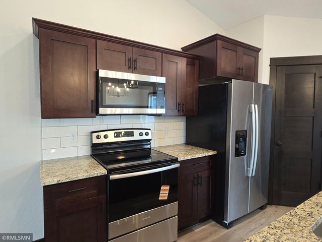 317 Falcon Run, Eagle Lake, MN 56024