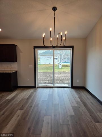 317 Falcon Run, Eagle Lake, MN 56024