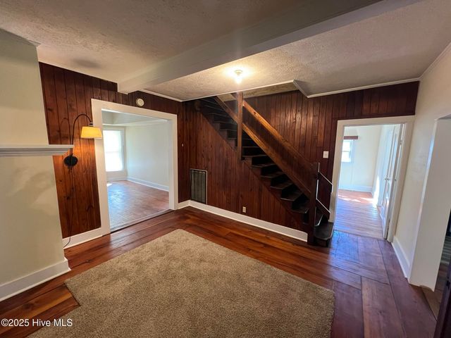 10140 N College Street, Clarkton, NC 28433