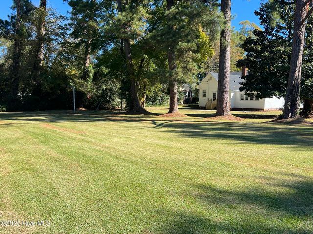 10140 N College Street, Clarkton, NC 28433