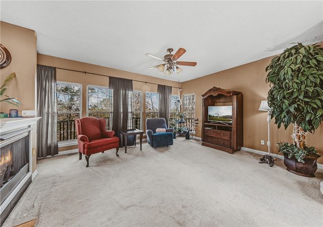 37 Cambria Drive, Bella Vista, AR 72715