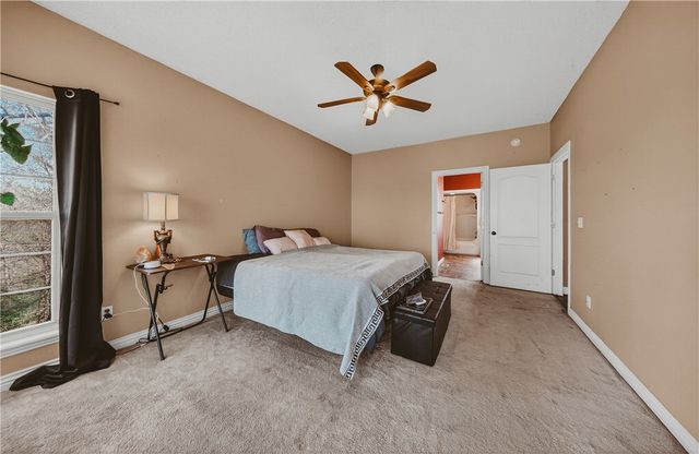 37 Cambria Drive, Bella Vista, AR 72715